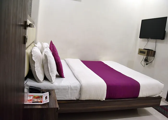 Hotel Sanjary Palace Mumbai